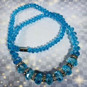 Amazing aqua Austrian crystal vintage magnetic clasp necklace